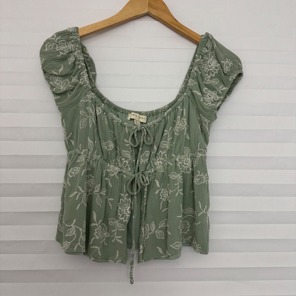 Thirty Thirty LA Sage Green Floral Embroidered Peasant Top Boho Tie Front Large
